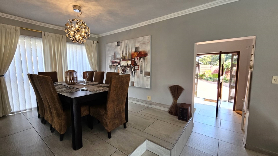 4 Bedroom Property for Sale in Ifafi North West
